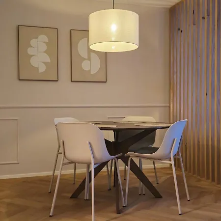 Naehe Bahnhof Und Skistation *